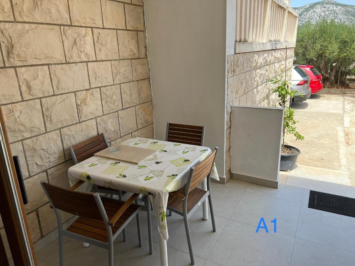 Apartmani Tonko Racisce Exterior photo